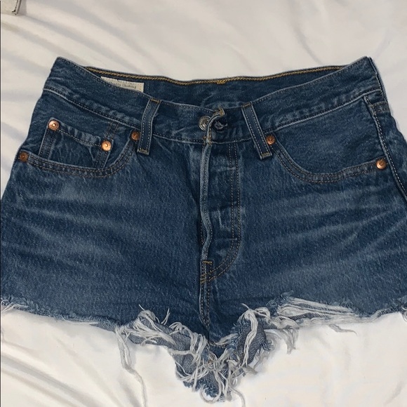LEVIS SHORTS - Picture 3 of 5